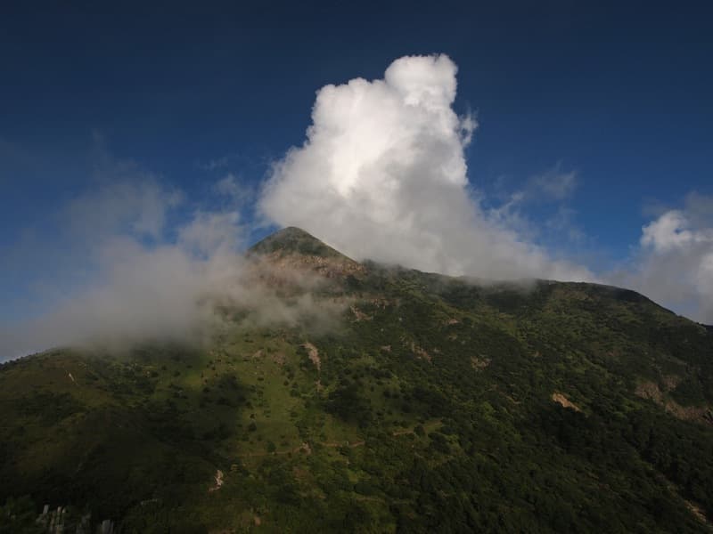lantau peak using polarising filter