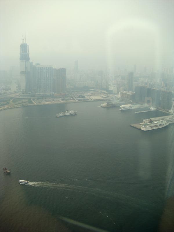 smog over victoria harbour